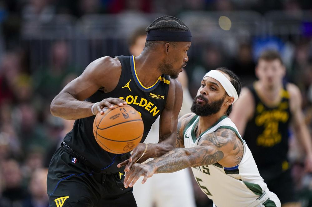 在右后卫位 在右后卫位